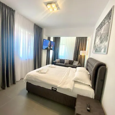 Enjoy Life Apartahotel *