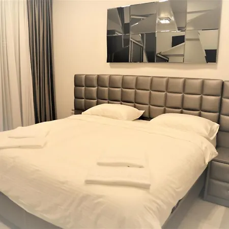 Aparthotel Enjoy Life