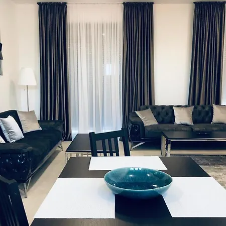 Enjoy Life Aparthotel