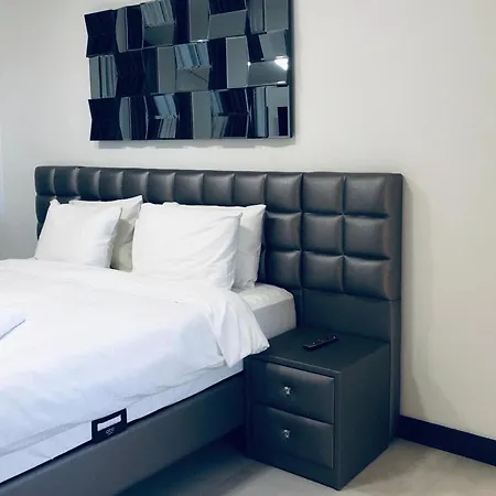 Enjoy Life Aparthotel