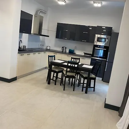 Enjoy Life Aparthotel 4*