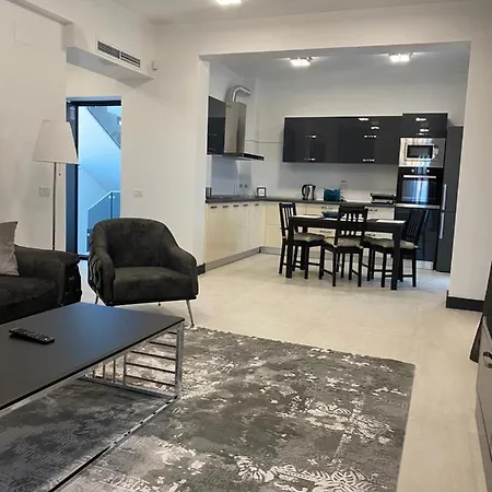 Enjoy Life Aparthotel